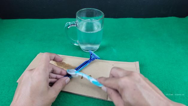 Modal Rp2.000, begini cara mudah menajamkan pisau cukur tumpul cuma pakai 1 bahan dapur