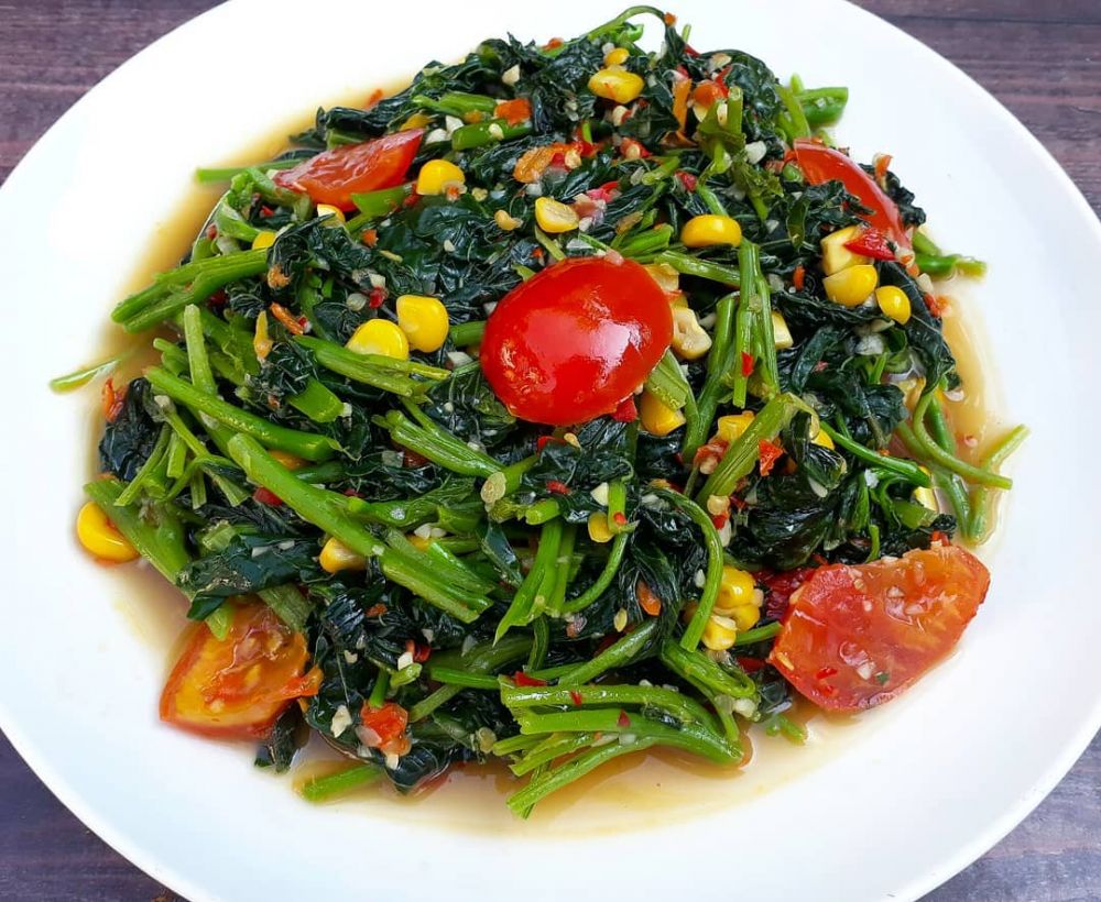 11 Resep bayam pedas paling praktis, enak, sedap, dan bikin nambah nasi