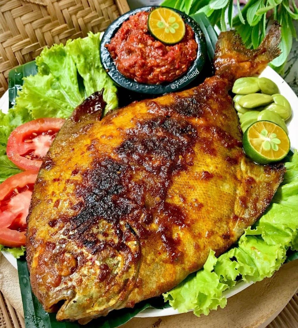 13 Resep ikan bawal bakar, enak, gampang dibuat, dan sederhana