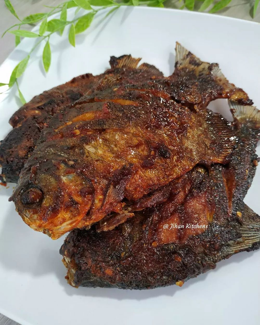 13 Resep ikan bawal bakar, enak, gampang dibuat, dan sederhana