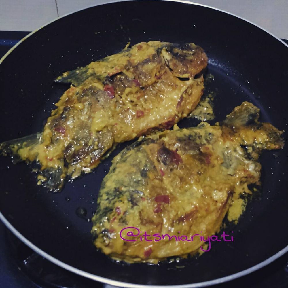 13 Resep ikan bawal bakar, enak, gampang dibuat, dan sederhana