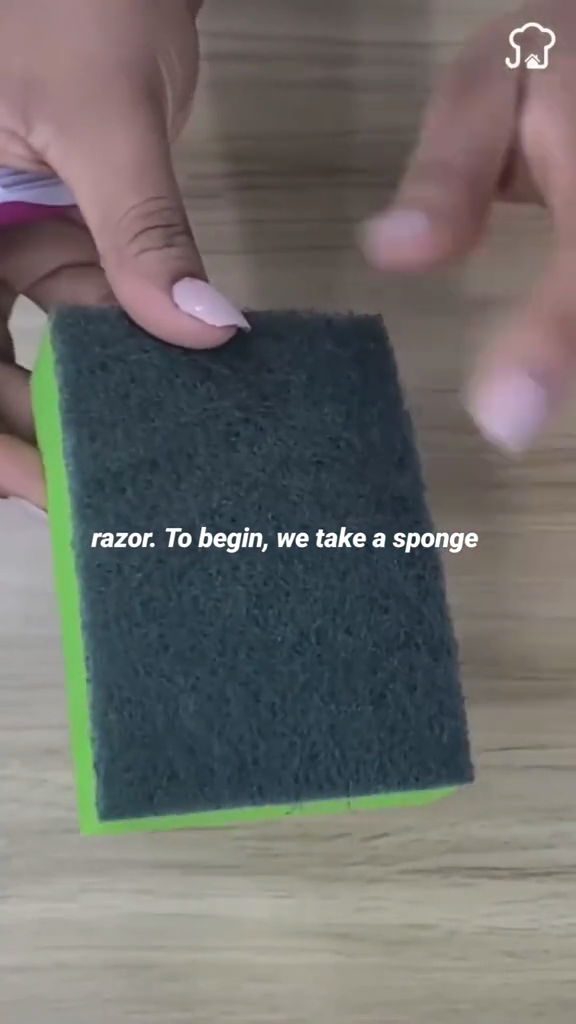 Bukan digosok kardus atau ikat pinggang, ini cara ampuh menajamkan pisau cukur pakai 1 alat dapur