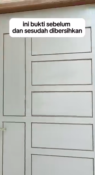 Tanpa digosok, ini cara cepat bersihkan kerak dan lumut di pintu kayu cuma tambah 1 bahan dapur