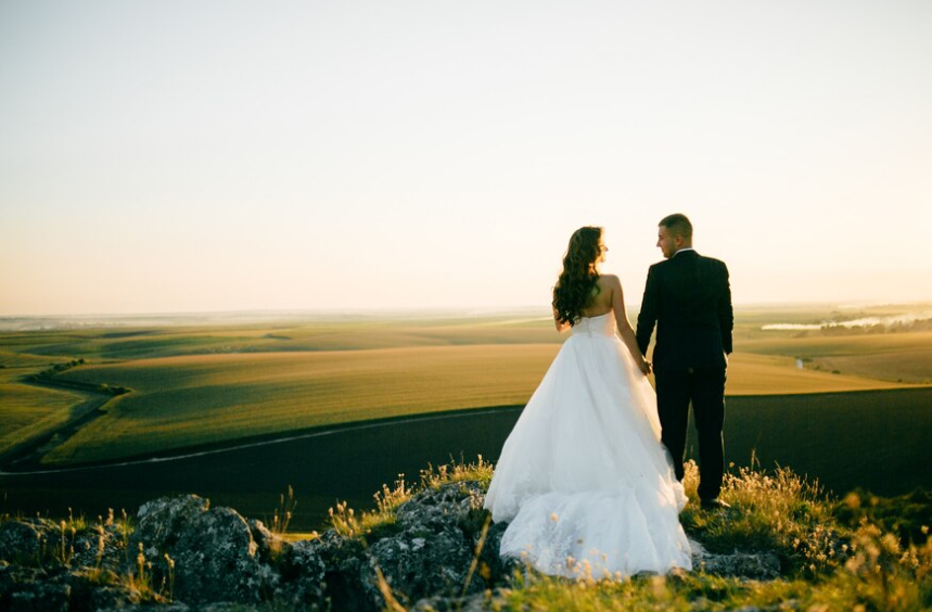 Pantun bucin romantis freepik.com