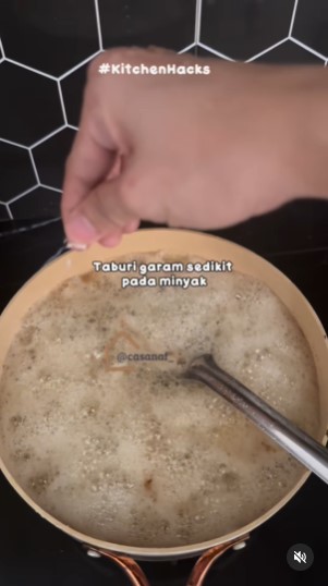 Bukan ditambah bawang, ini trik agar minyak goreng tak berbusa dan tetap jernih saat dipakai
