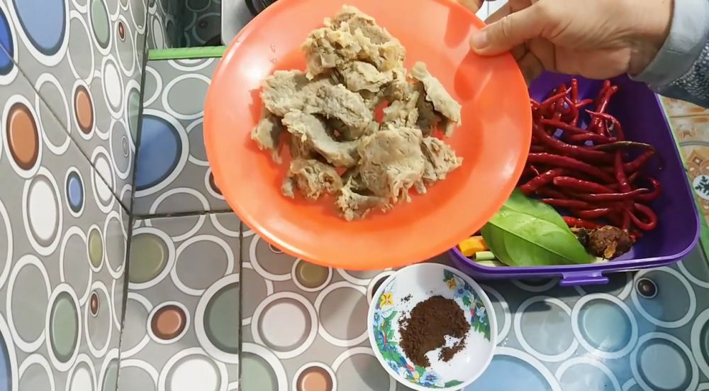 Tanpa bahan tambahan, ini cara sederhana bikin rendang sapi semakin gurih dan tak cepat basi