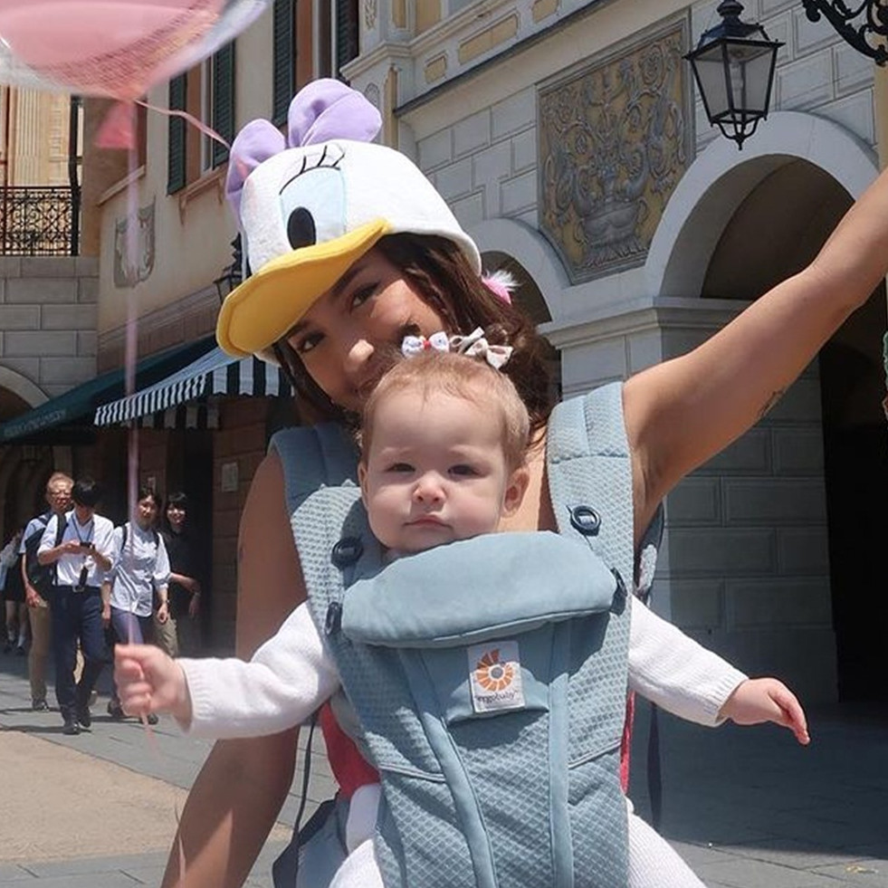 Jennifer Coppen kesal anaknya dipegang-pegang sembarangan, alasannya bikin nyesek © 2024 brilio.net Jennifer Coppen kesal anaknya dipegang-pegang sembarangan, alasannya bikin nyesek © 2024 brilio.net