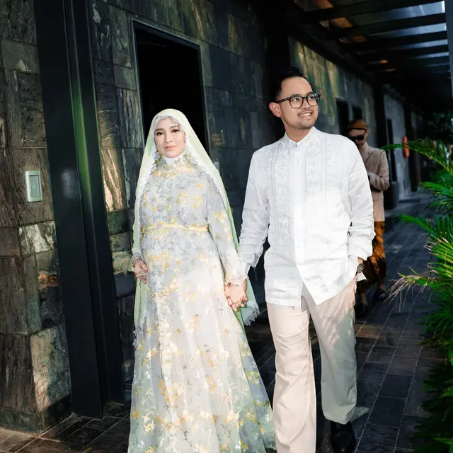 Shandy Purnamasari Wujudkan Nazar Umrah untuk 30 Orang © 2024 brilio.net