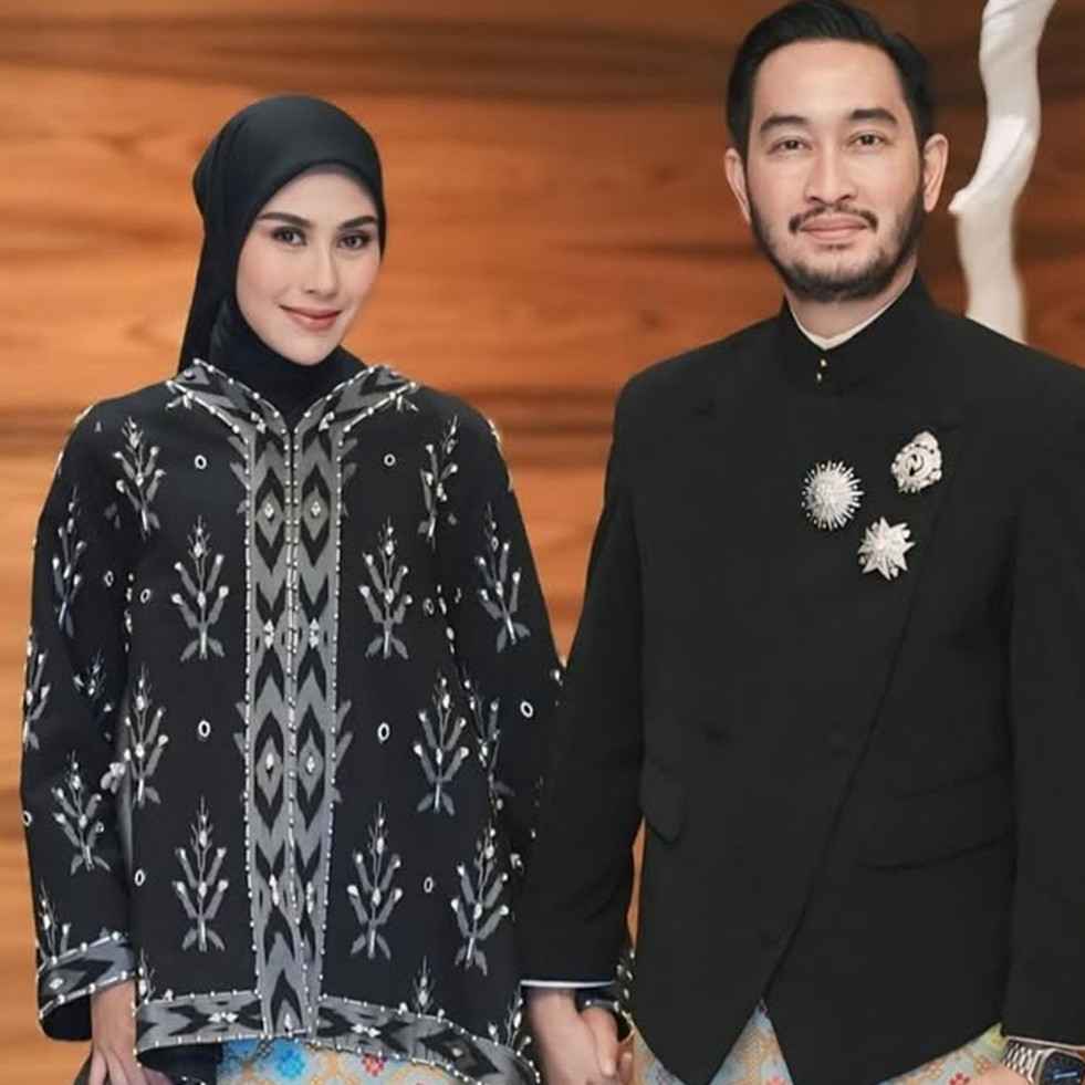 Dari seleb kini segera jadi ibu wakil walikota, intip 11 transformasi Syahnaz Sadiqah © 2024 brilio.net Dari seleb kini segera jadi ibu wakil walikota, intip 11 transformasi Syahnaz Sadiqah © 2024 brilio.net