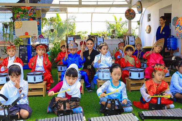 Paud milik Yuni Shara biaya SPP Rp3.000 © 2024 Instagram