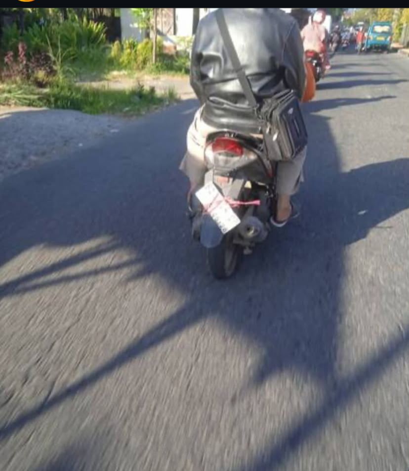 potret kelakuan random orang di jalan raya berbagai sumber