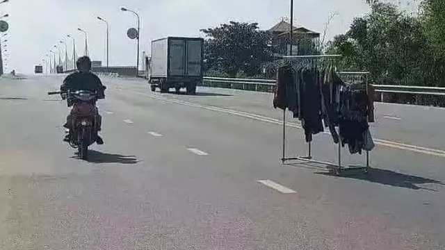 potret kelakuan random orang di jalan raya berbagai sumber potret kelakuan random orang di jalan raya berbagai sumber