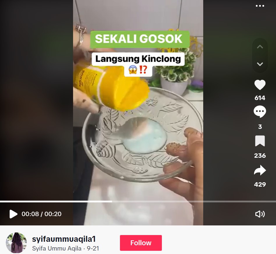 Bukan sabun cuci piring, ini cara bersihkan karet pintu kulkas menguning dan jamuran agar rapat lagi