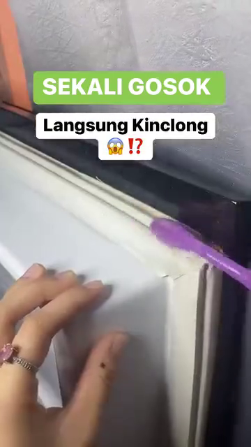 Bukan sabun cuci piring, ini cara bersihkan karet pintu kulkas menguning dan jamuran agar rapat lagi