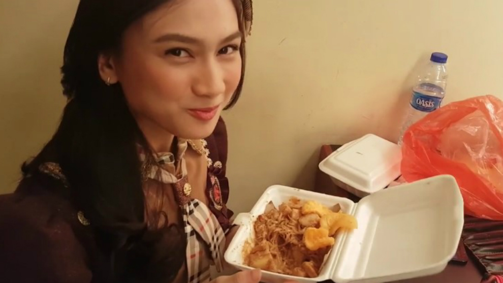 Kevin Vlog: Ternyata Member JKT48 Doyan Makan Ketoprak