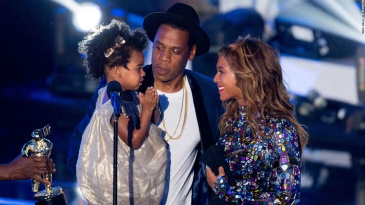 Beyonce Dikabarkan Telah Melahirkan Bayi Kembarnya!
