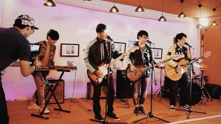 Eka Gustiwana Segera Rilis Kolaborasi Musik Bersama 4 Driver Ojek Online