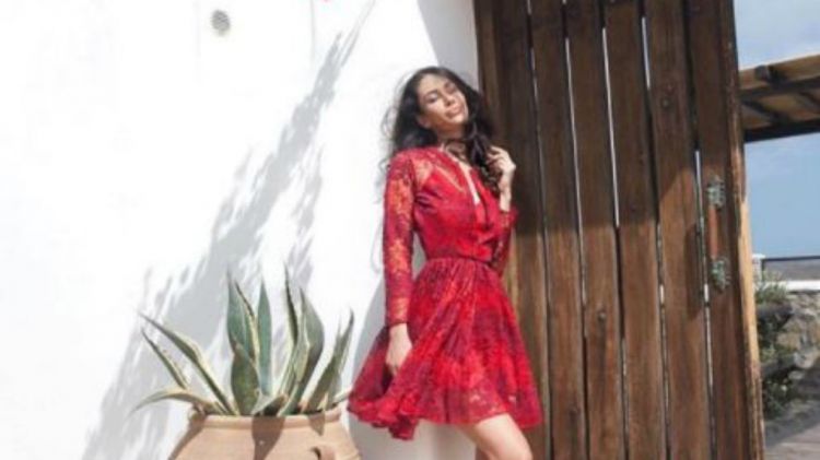 4 Inspirasi OOTD Natal Biar Penampilan Kamu Makin Kece!