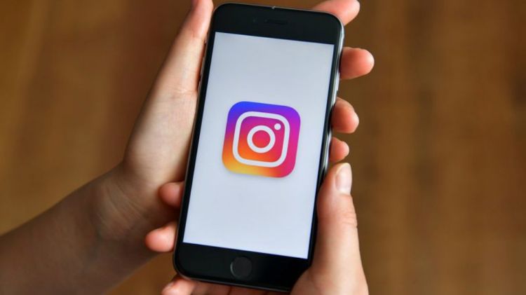 Wajib Simak! Inilah 4 Tips Mengatasi Kecanduan Bermain Media Sosial