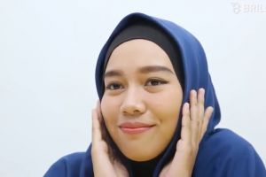 Trik makeup supaya wajahmu terlihat tirus