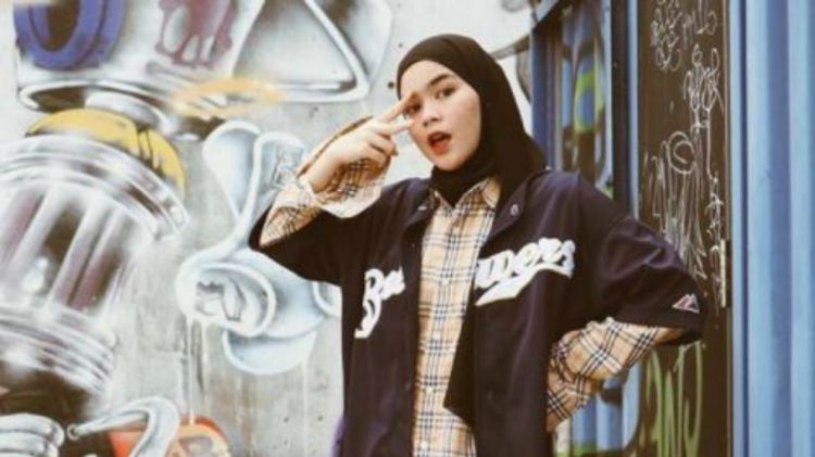 Inspirasi OOTD Sporty Ala Selebgram Hijabers yang Bisa Kamu Tiru!