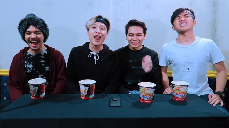 VIDEO: Apa Rasanya Makan Mie Pakai Micin dan Odol? Tonton di Sini!