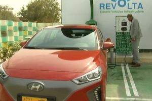 Warga Mesir dipermudah miliki mobil listrik, siap merajai jalanan kota