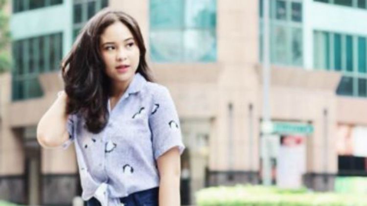 Inspirasi OOTD Kasual Ala Selebgram Nathanie Christy Untuk Hangout Bareng Teman!