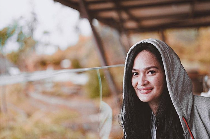 5 Artis ini sudah menimang cucu, masih cantik & memesona