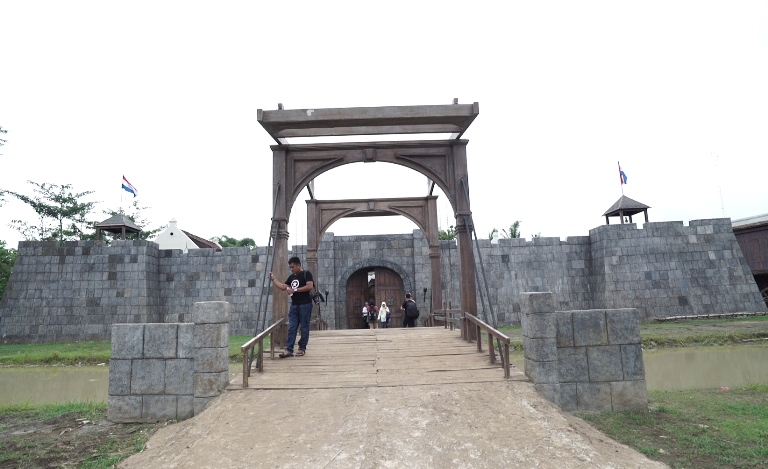 Kerennya studio alam yang disiapkan untuk film Hanung Bramantyo