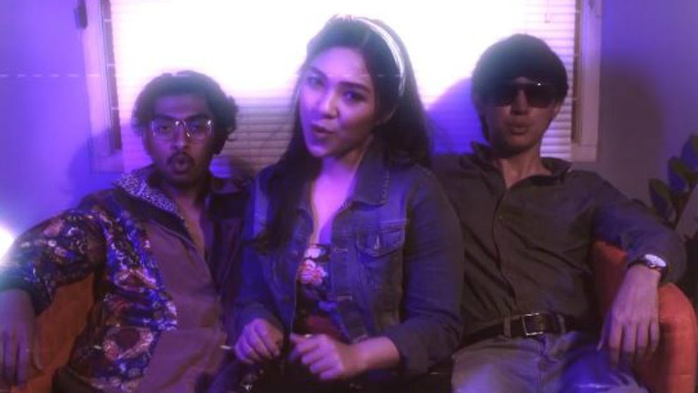 3 cover lagu kekinian dari eka gustiwana nggak kalah 3 cover lagu kekinian dari eka gustiwana nggak kalah