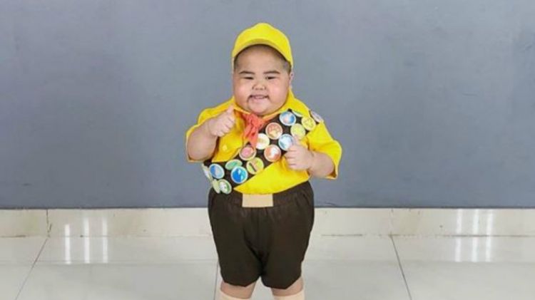Gemas! Begini Tingkah Laku Tatan si Selebgram Cilik yang Bikin Ngakak