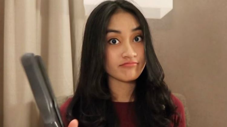 Tips dan Trik Mengatasi Rambut Bercabang Tanpa Potong Rambut!