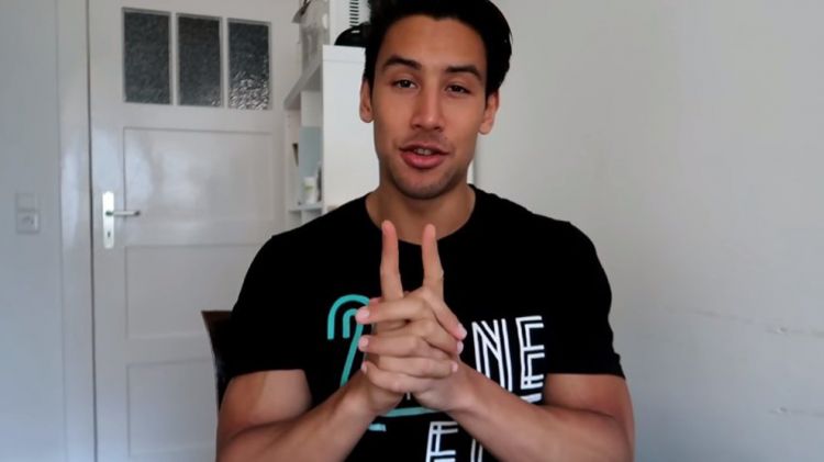 Video Tutorial: Step Latihan Untuk Membentuk Dada Bagian Tengah
