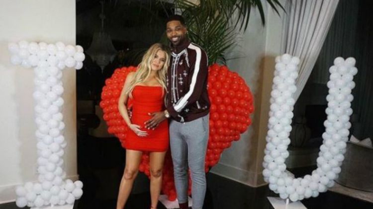 Jelang Proses Kelahiran, Khloe Kardashian Pergoki Kekasih Selingkuh!