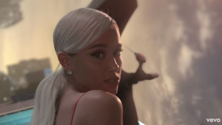 Ariana Grande - No Tears Left To Cry © 2018 famous.id