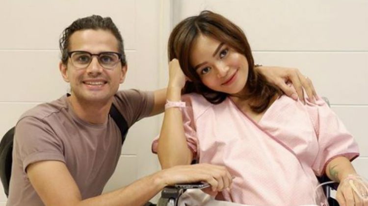 Intip Kebahagian Rachel Goddard Menyambut Kelahiran Anak Pertama