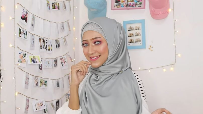 3 Referensi Hijab Kekinian Yang Muda Ditiru Ala Seviq Febinita