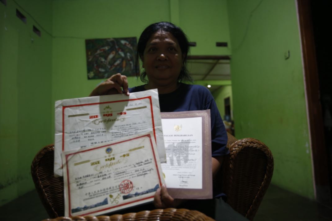 Orang pertama Indonesia pendaki Everest, Clara Sumarwati