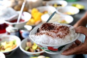 Es Buah PK, kuliner legendaris Yogyakarta yang selalu ramai