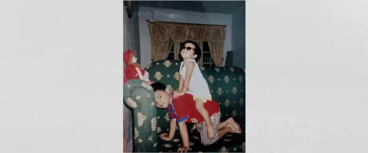 Bocah lucu pakai kacamata ini sukses jadi selebgram top, intip 11 potret terbarunya makin menawan