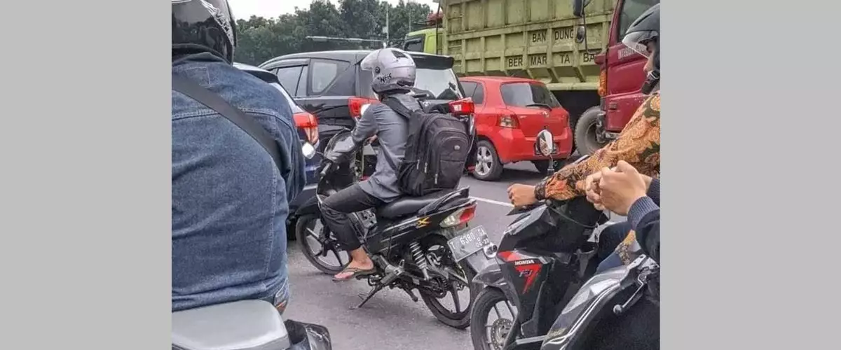 11 Potret lucu 'santai dulu nggak sih' ini bikin kamu pengen rebahan aja