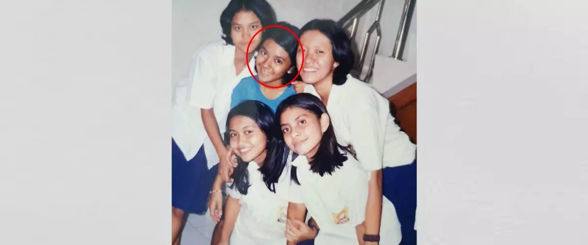 Bocah SMP di foto ini dulu penyanyi cilik top dan kini jadi istri pengusaha, intip 11 transformasinya