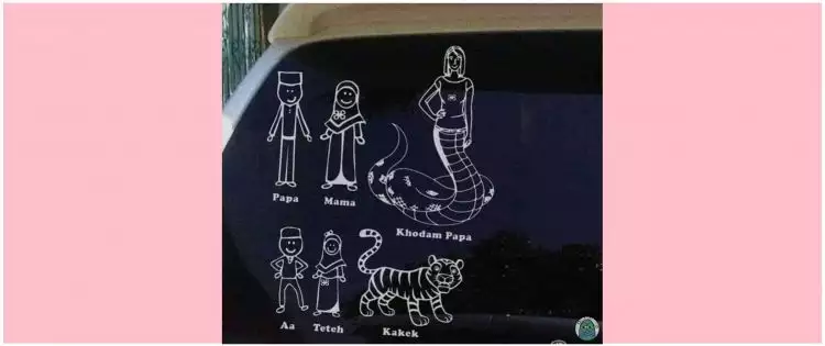 11 Potret kocak stiker happy family di kaca mobil ini penampakannya bikin garuk kepala