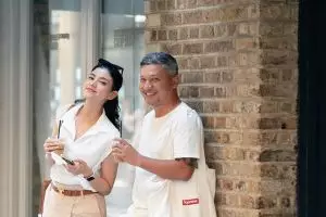  ini momen Gading Marten beri kejutan romantis untuk Medina Dina