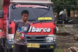 Kisah Rafdi anak pejabat yang hidup sederhana jadi kuli bangunan 