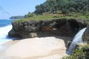 5 Tempat wisata menarik di Pacitan yang belum banyak diketahui