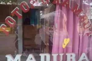Selama kepala ditumbuhi rambut, orang Madura bisa hidup