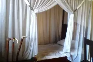 Ranjang ini saksi bisu kebiasaan Ki Hadjar memperlakukan istrinya