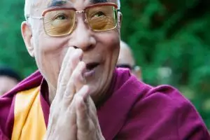 10 Pelajaran hidup yang bisa kamu ambil dari Dalai Lama